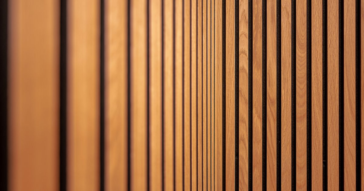 Holzfassade Lärche vertikal: Montage und Design