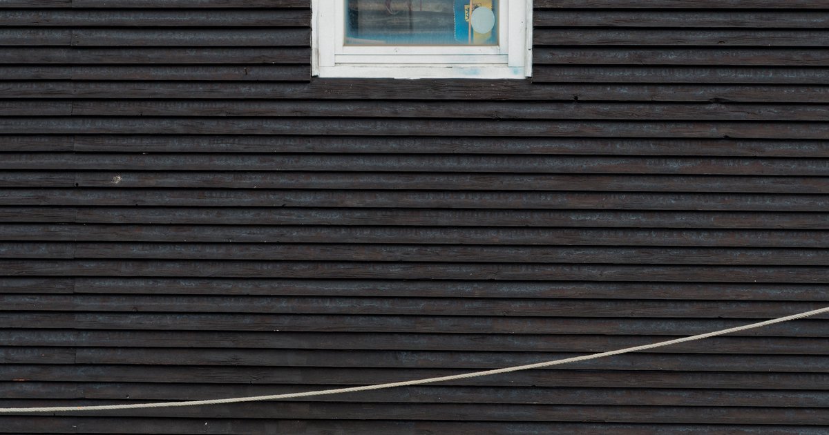 Schwarze Holzfassade: Stil und Wartung